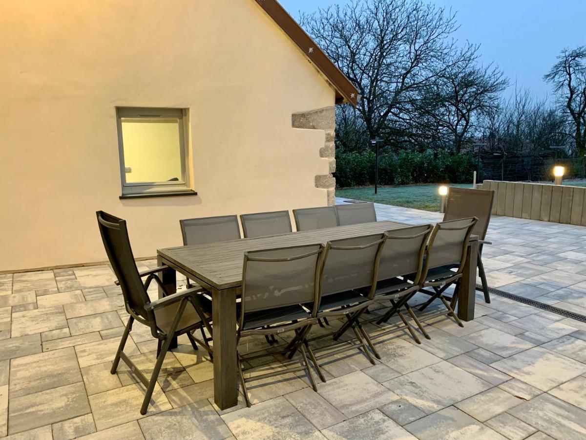 Chez La Rose Luxueuse Cottage Avec Jacuzzi Rouvres-la-Chétive Eksteriør bilde