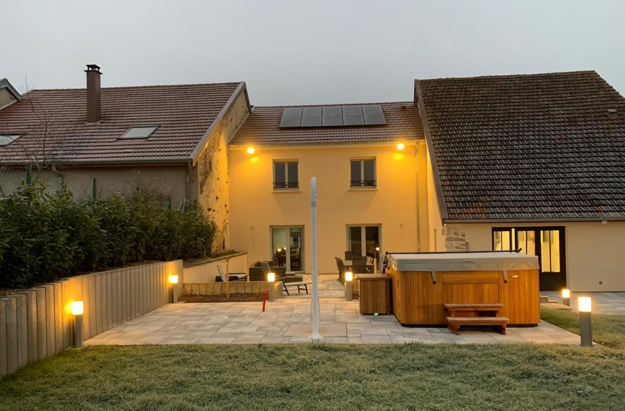 Chez La Rose Luxueuse Cottage Avec Jacuzzi Rouvres-la-Chétive Eksteriør bilde