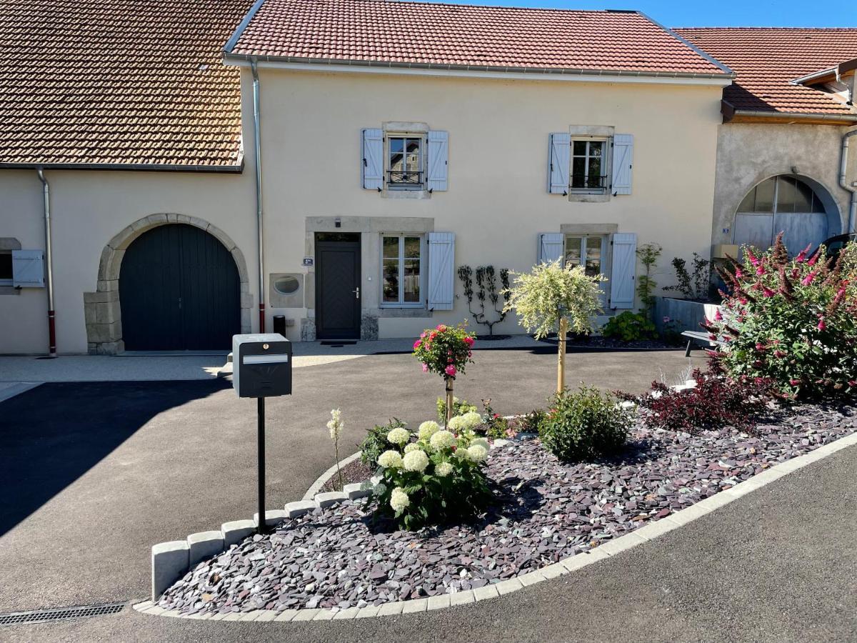 Chez La Rose Luxueuse Cottage Avec Jacuzzi Rouvres-la-Chétive Eksteriør bilde